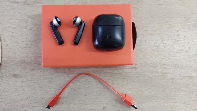 Fone de Ouvido JBL 225TWS sem fio bluetooth - Videogames - Portão