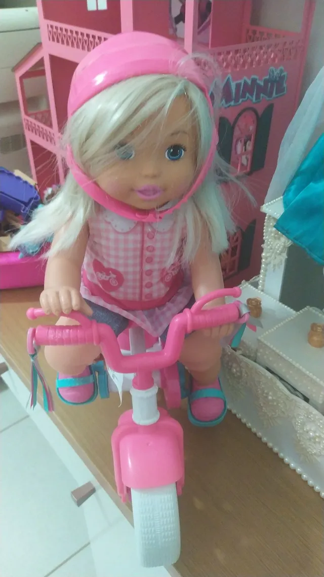 Boneca barbie com bicicleta  +16 anúncios na OLX Brasil