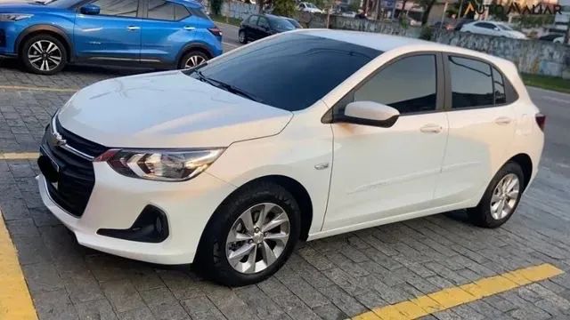 Ônix  Lt 1.0 Turbo Aut apenas 11000kms 