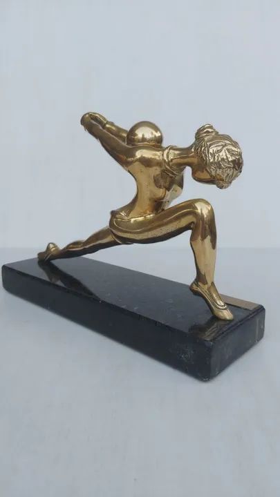Estatueta em bronze assinada - Foto 3
