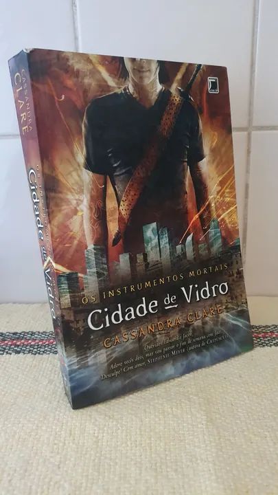 Livro Cidade de Vidro da Cassandra Clare
