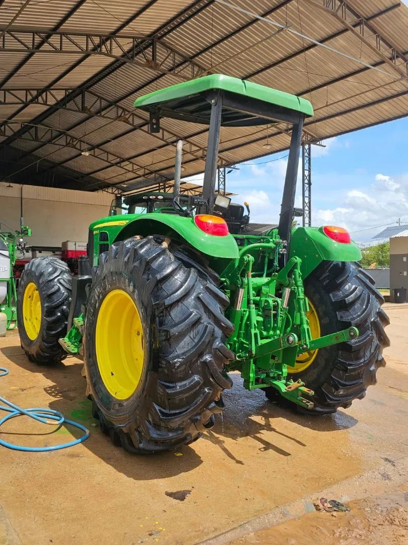 Trator Agrícola Jhon Deere - Foto 6