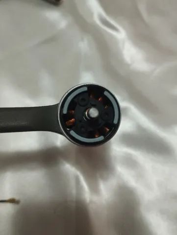 Drone DJI, Mavic 2 Pró Braços esquerdo e direito com motor - Foto 2