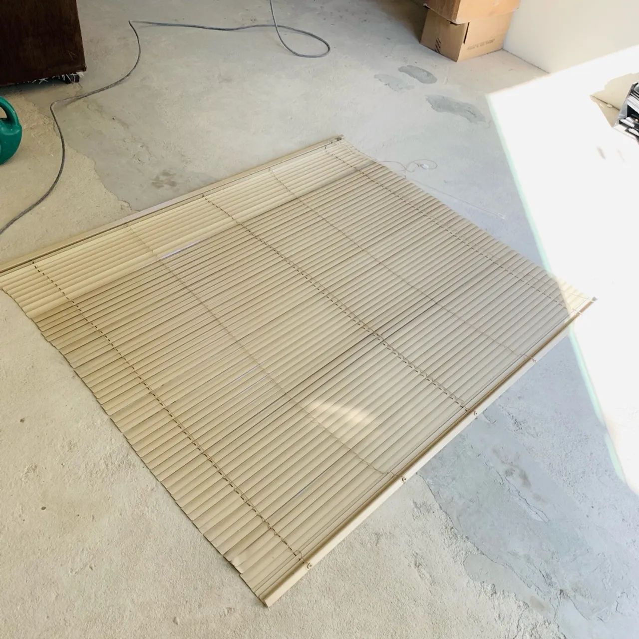 Cortinas tenho essas duas 80,00 cada 150x130 - Foto 4