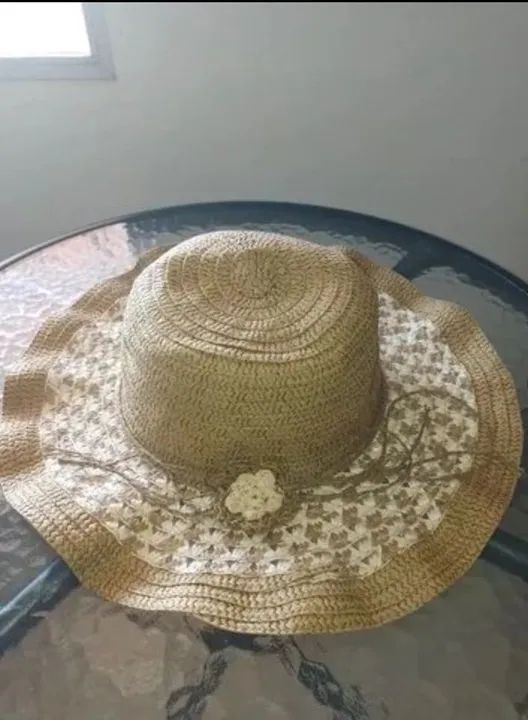 Chapéu de Praia Palha Elegante com Aba Larga - Foto 2