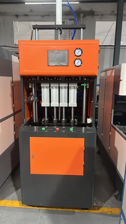 Sopradora de Garrafa Pet 4 Cavidades Semi Automatica NOVA