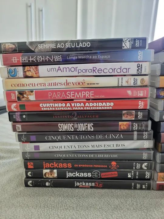 Lote de DVDs de Filmes - Foto 2