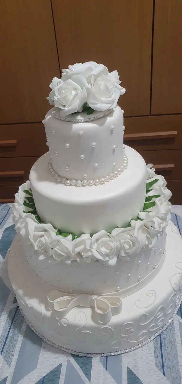 Bolo fake, decorativo para casamento e festas