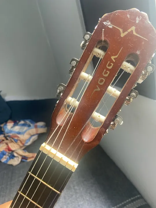 Violão.