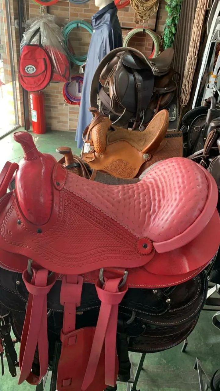 Sela de Montaria - Couro Legítimo - Impecável - Foto 4