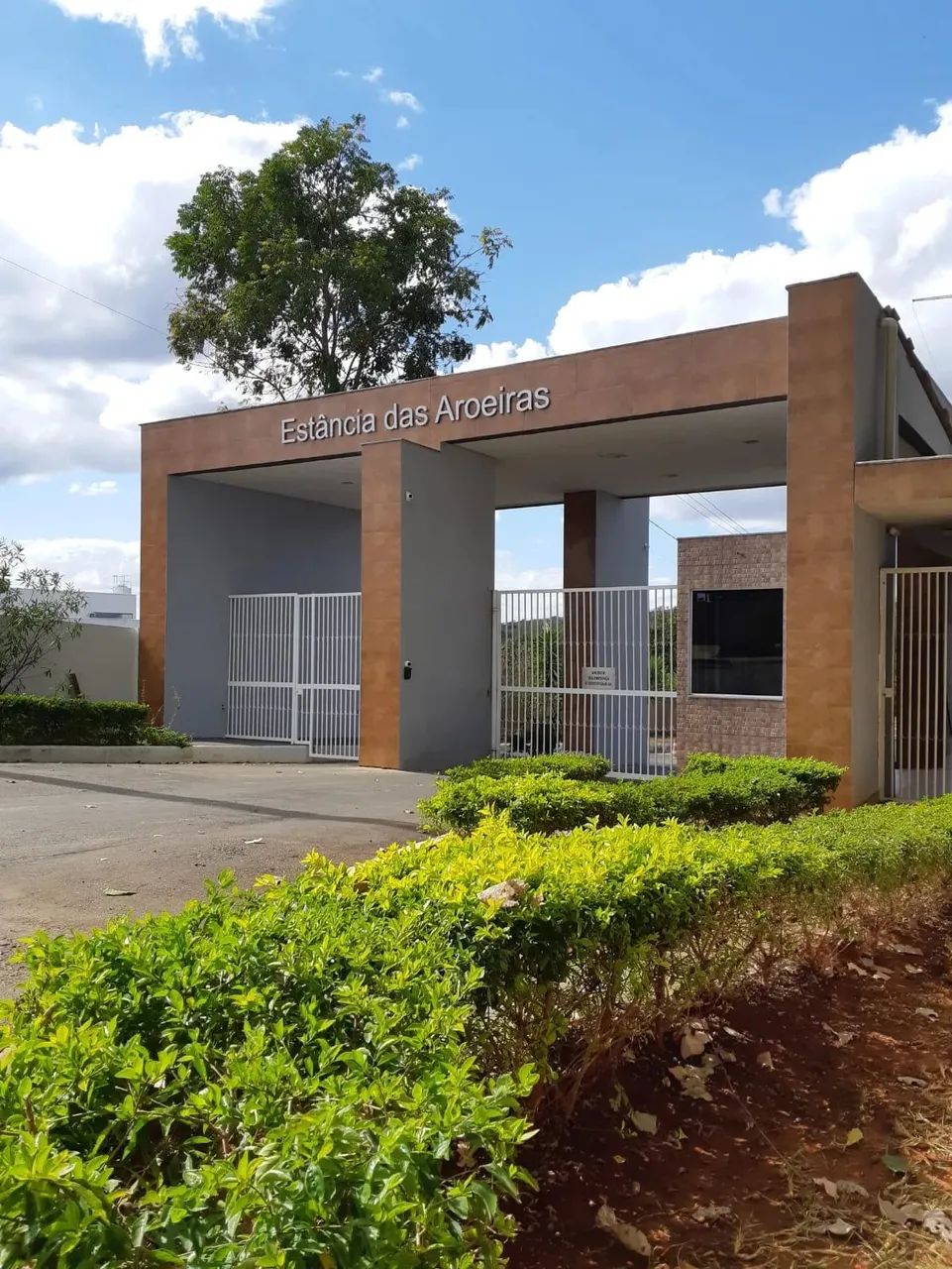 Lote de 1.000 m² plano no Condomínio Estância das Aroeiras - Aceito carro na negociação - Foto 4