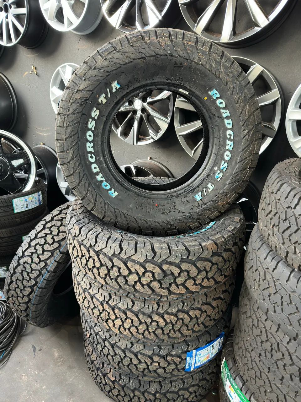 Pneus 265/70/16 roadcross reforçado - Peças para carros, vans e