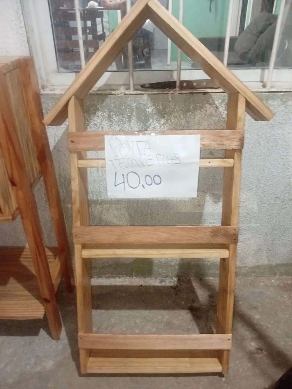 Criado mudo+nicho+porta temperos