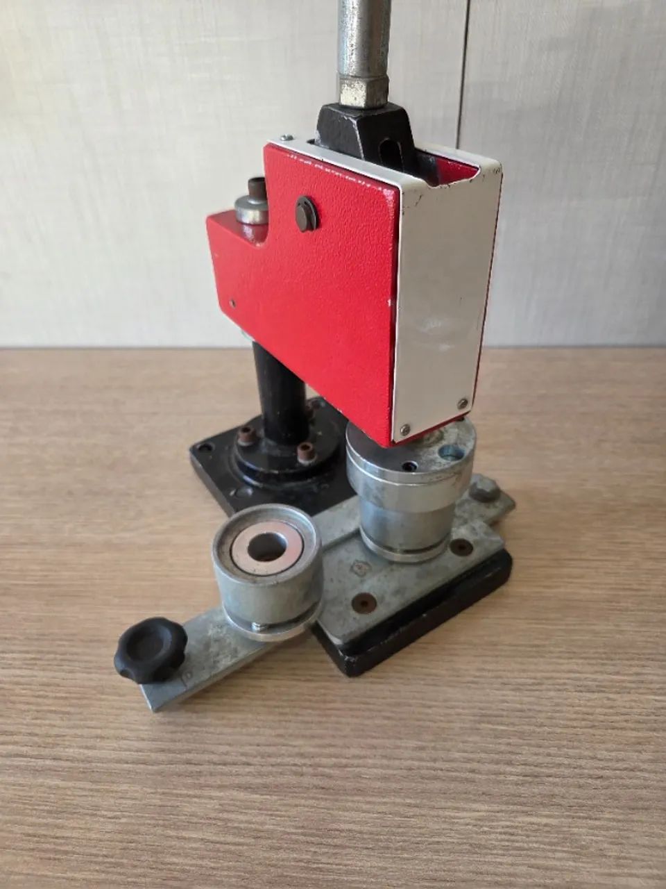 Prensa Reta Manual de Bottons Chiguetto - Foto 2