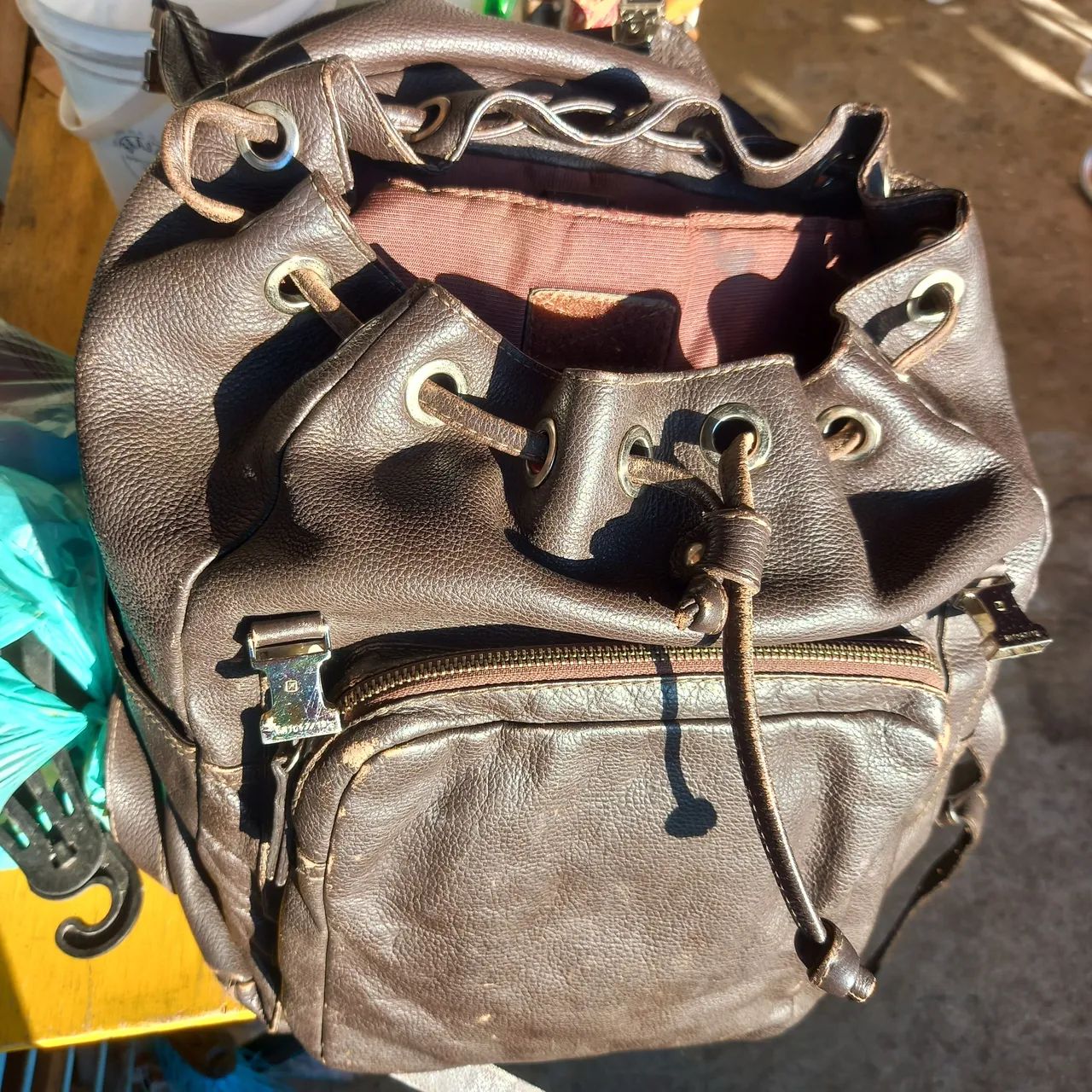 Mochila rústica 100% couro única