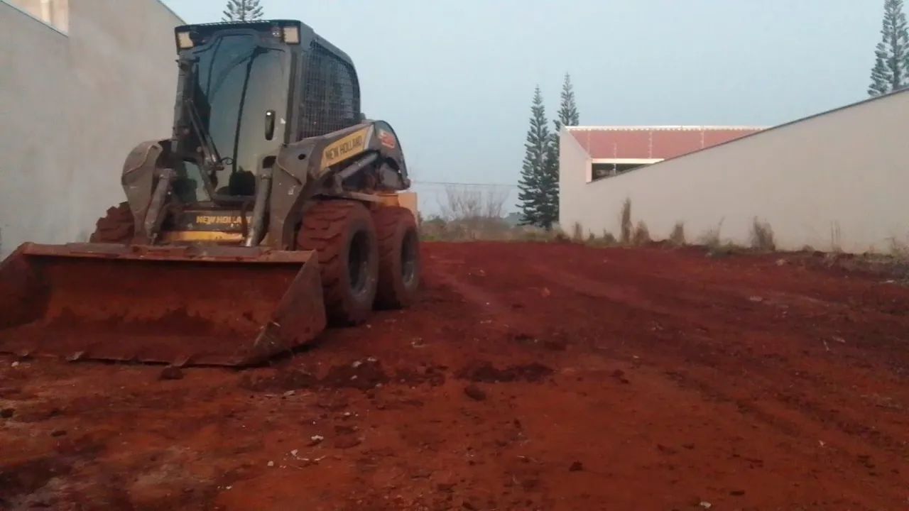 Mini Carregadeira New Holland - Foto 2