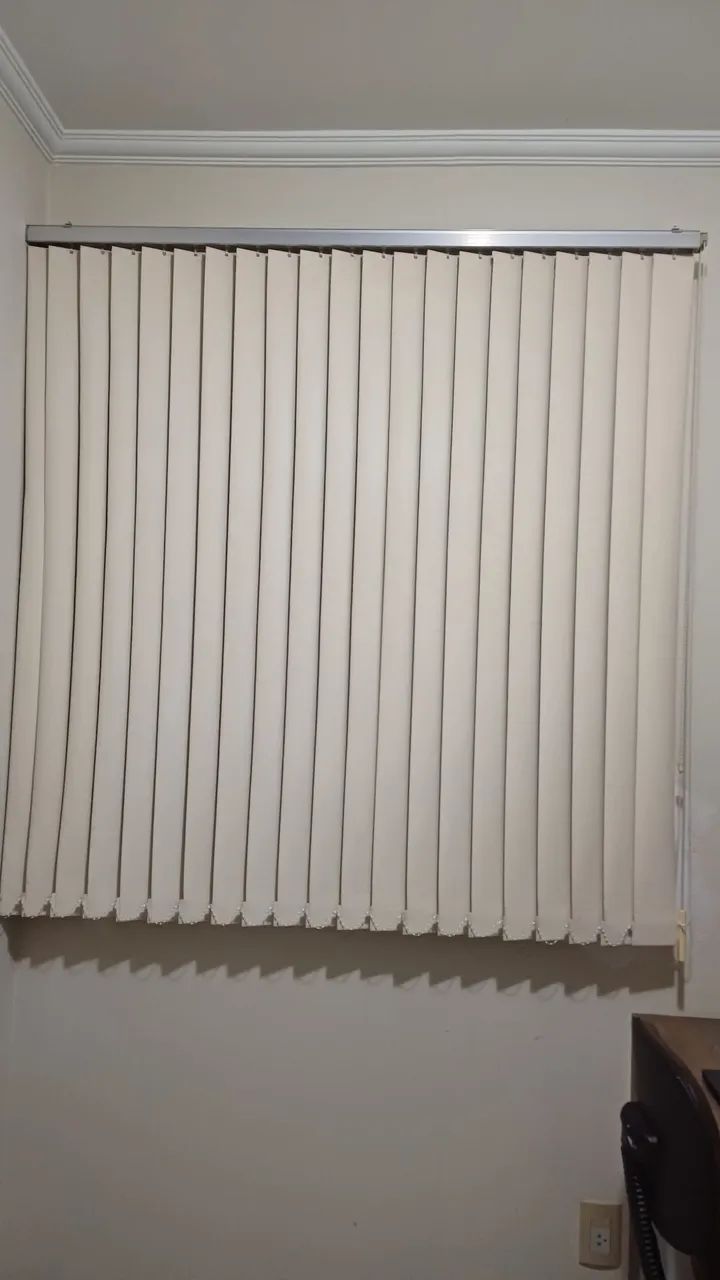 Percianas  verticais tamanho 1,40 X 1,40m