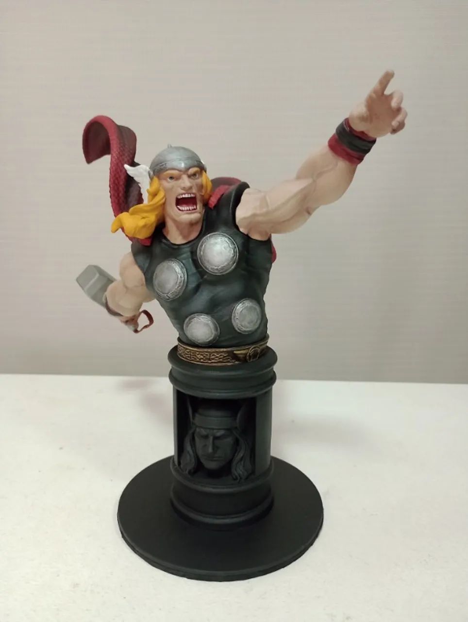 Marvel Comics Busto Thor #Hasbro #Toy Biz #Universe