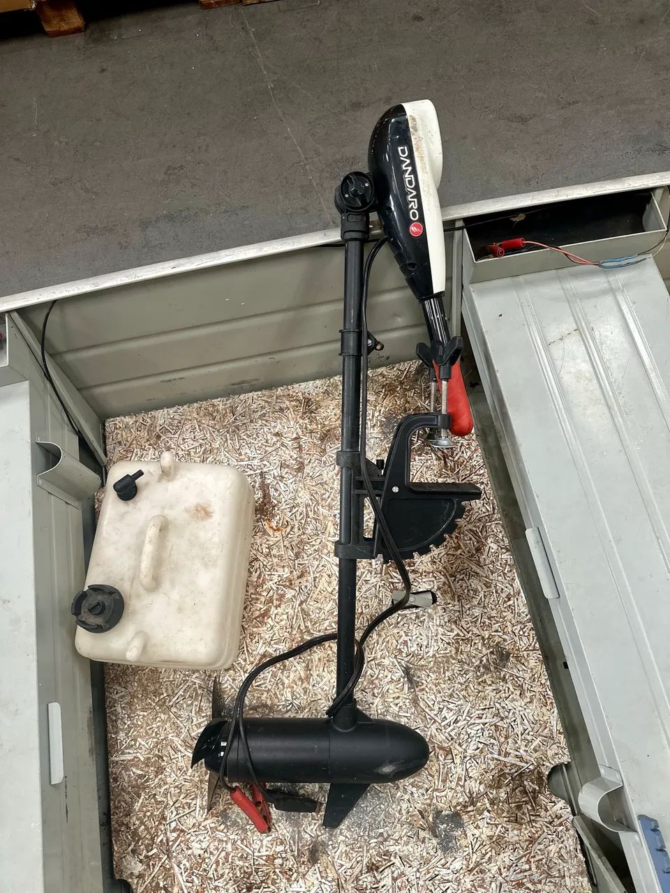 Barco Chata 300 Mogi Mirim novissimo + Motor Eletrico 54lbs + Motor 15hp  - Foto 4
