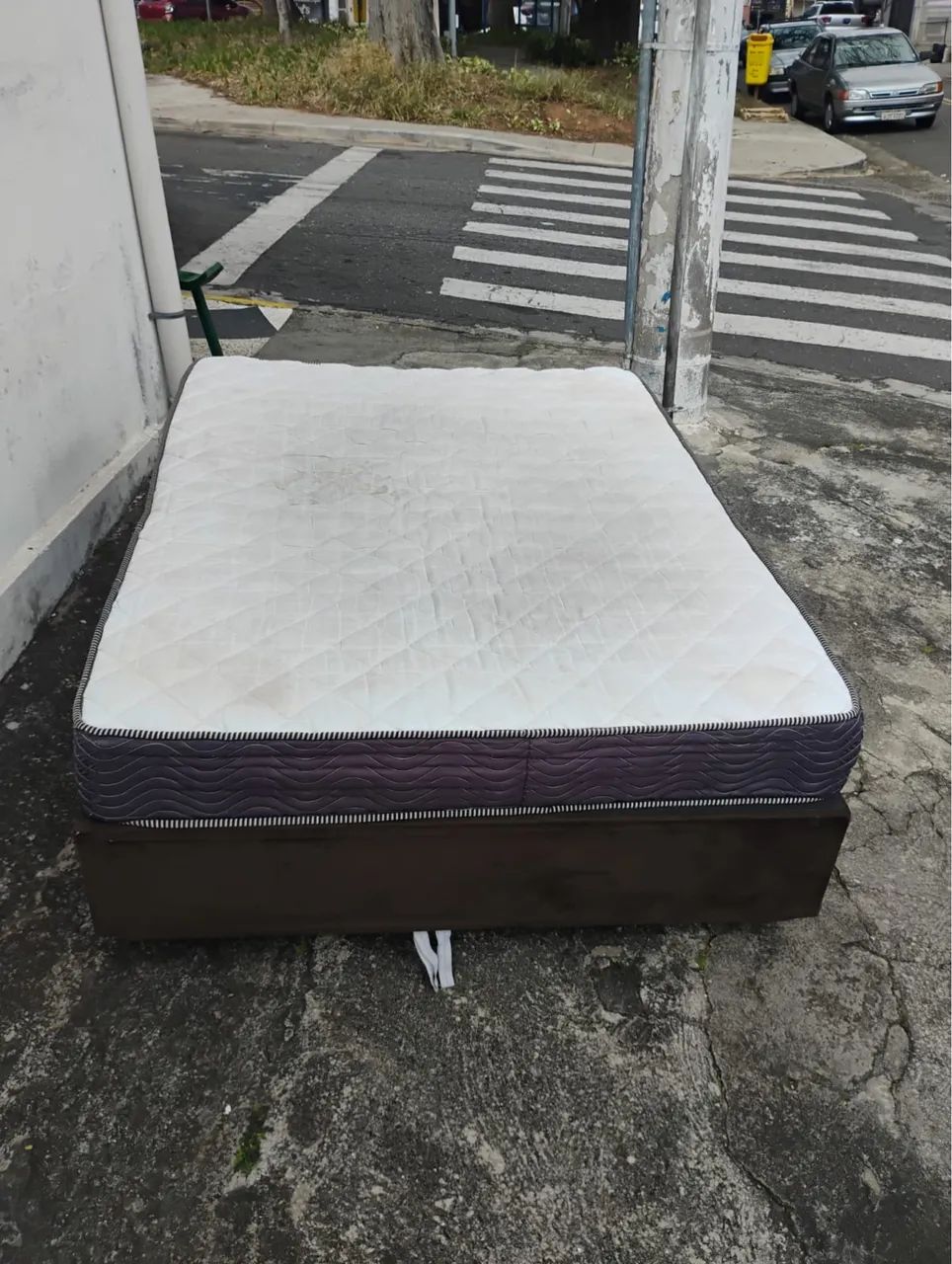 Cama Box tamanho casal 