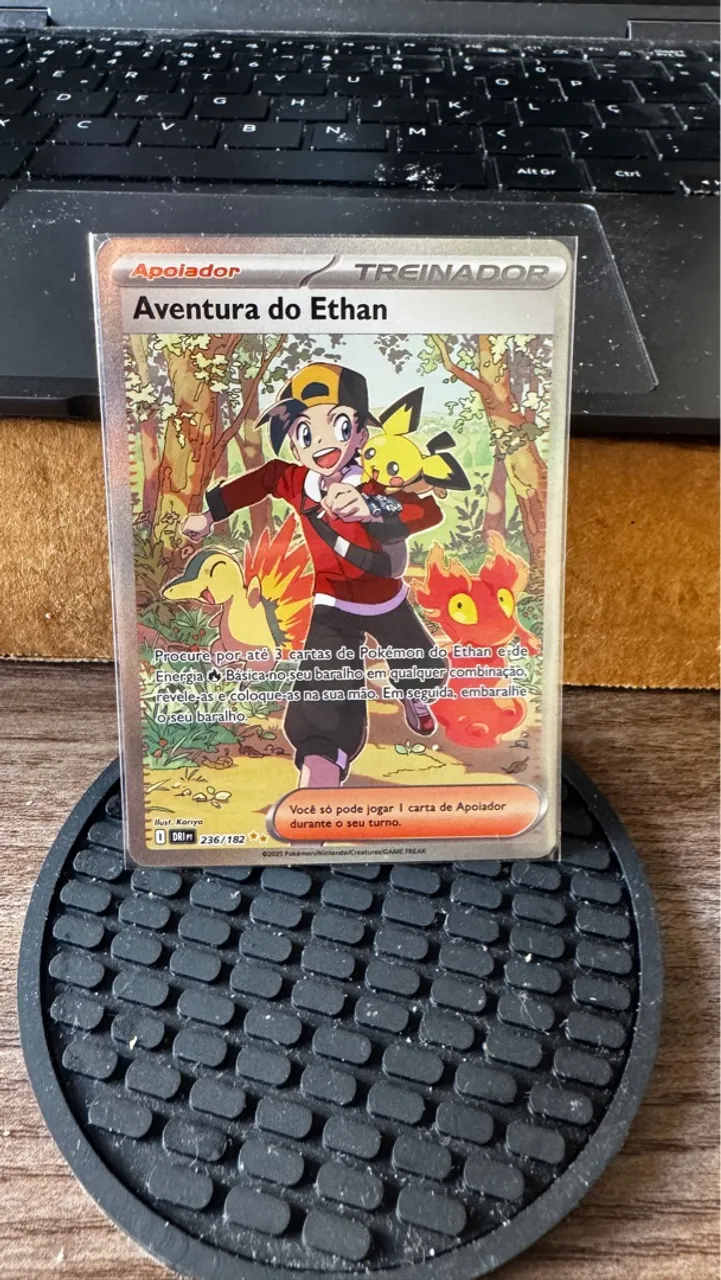 Carta Pokémon Aventura do Ethan - Português
