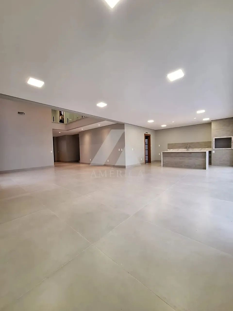 Vendo Sobrado no Florais Itália - 04 suítes - 379 m² - Foto 5