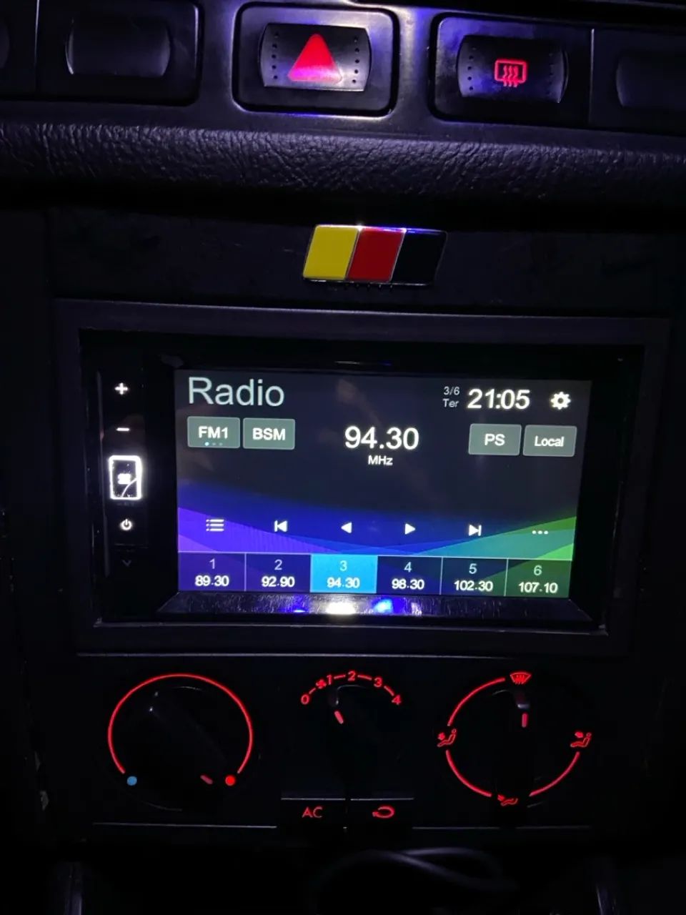 Central Multimídia Pioneer - Rádio FM/AM