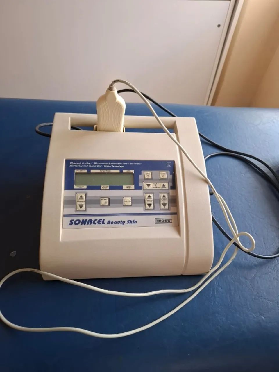 Peeling ultrassônico