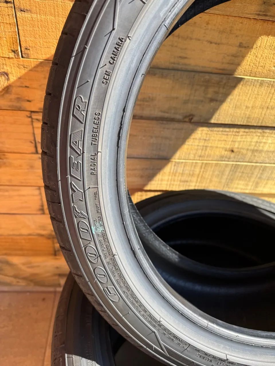 Pneus Goodyear 205/45/18  - Foto 2