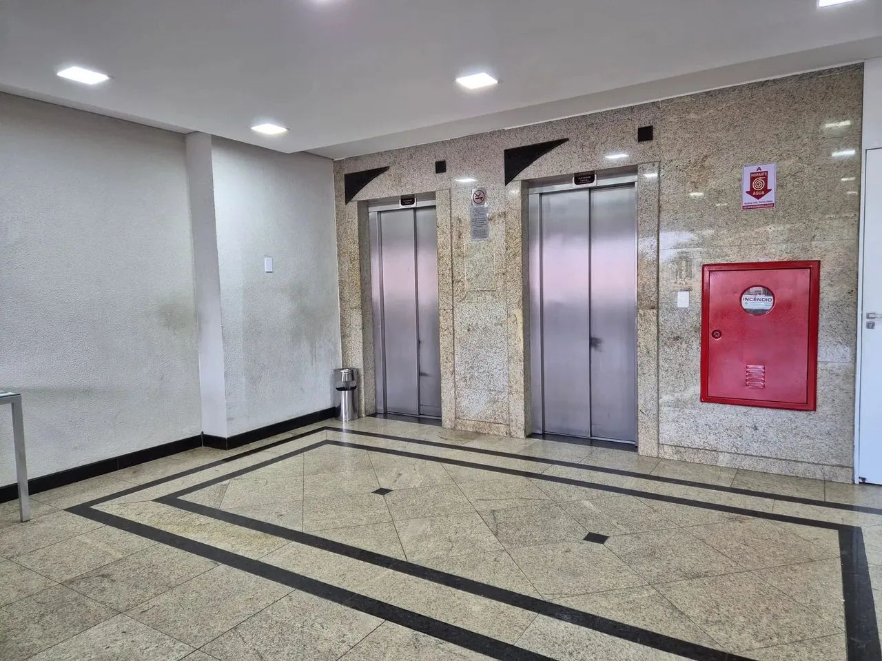 Edifício Montblanc, Apartamento para Locação no 14º Andar  Mobiliado, Varanda e Excelente  - Foto 5
