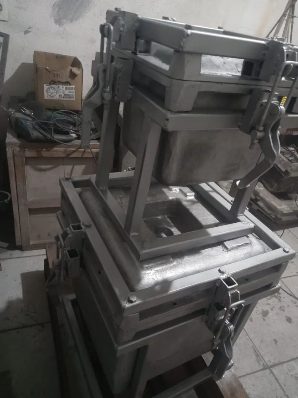 Máquina de rotomoldagem com molde - Foto 6