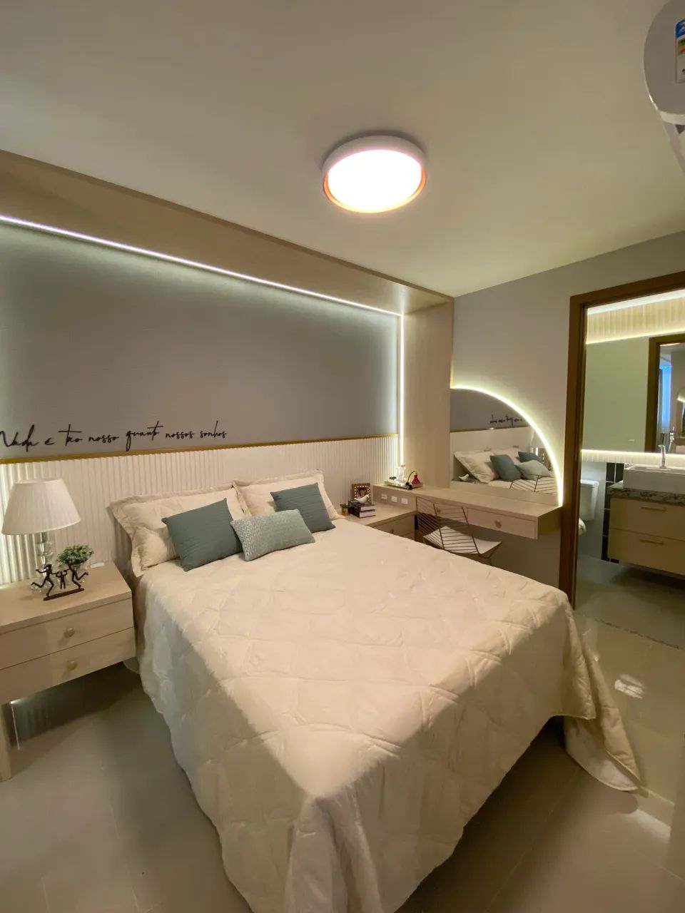 Apartamento com 3 dormitórios, 3 suítes, 3 banheiros, 2 vagas - Foto 4