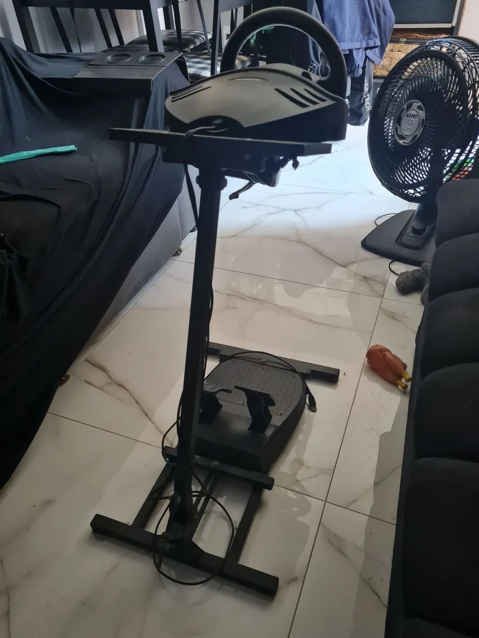 Volante e Pedais com suporte para Playstation - Foto 3