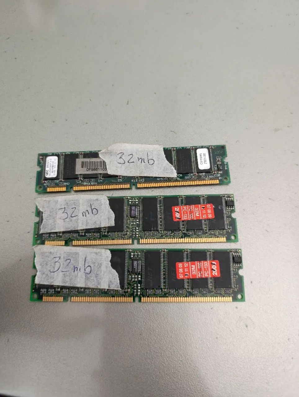 Memórias Dimm Pc 100/ Pc133 ,32/64 mb