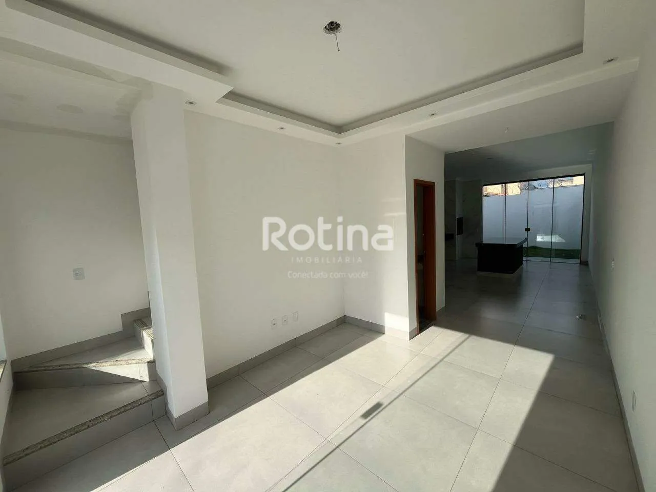 Casa à venda, 3 quartos, Novo Mundo - Uberlândia/MG - Rotina Imobiliária