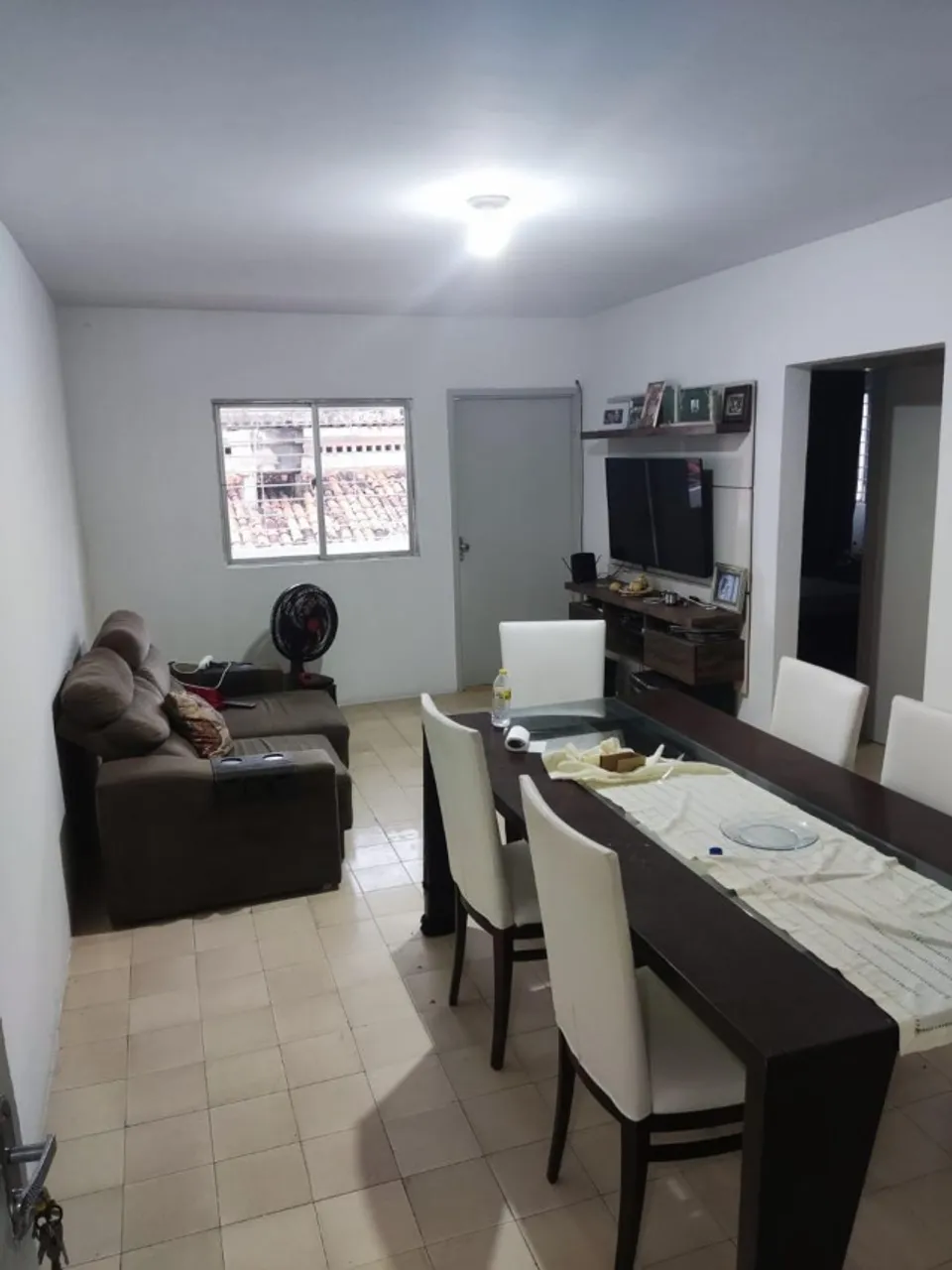 APAPTO. QUATRO QUARTOS NO JANGA, EDIFÍCIO PILOTIS, NASCENTE, PRIMEIRO ANDAR, PRÓXIMO A AV.