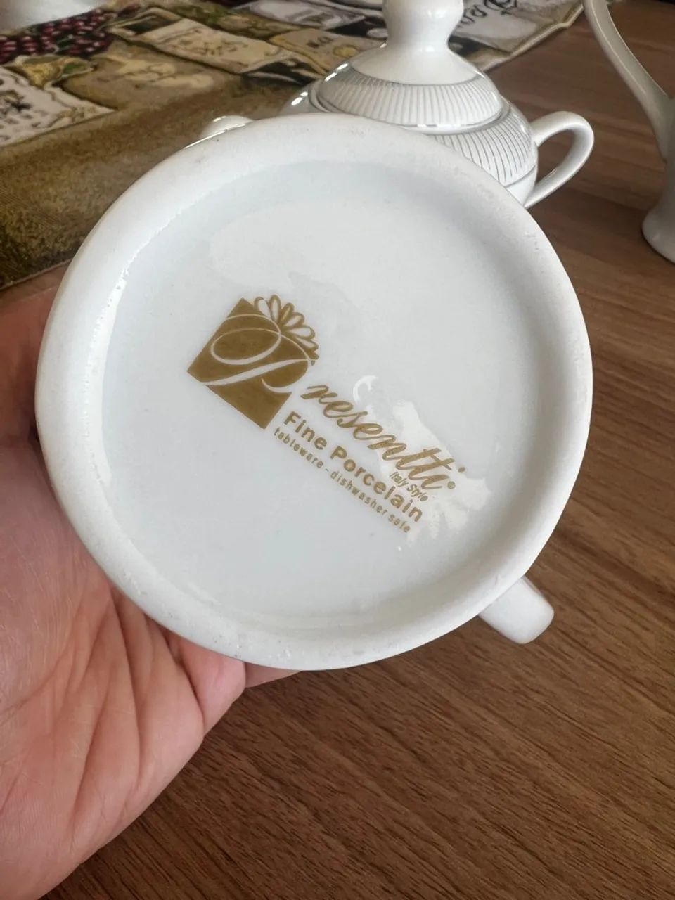 Conjunto de Chá em Porcelana Elegante - Foto 4