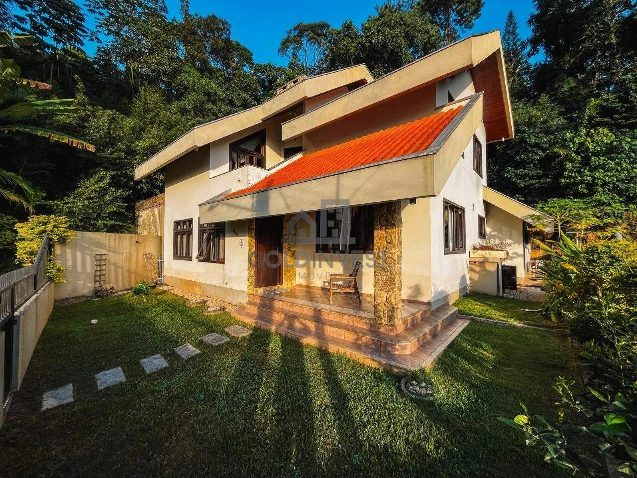 Casa para venda com 3 quartos sendo 1 suíte no bairro Santa Rita, Brusque.