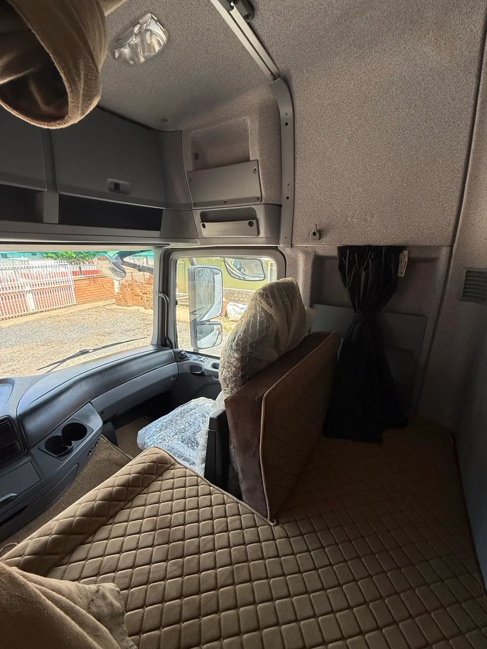 Mercedes Actros 2651LS6x4 - Foto 14