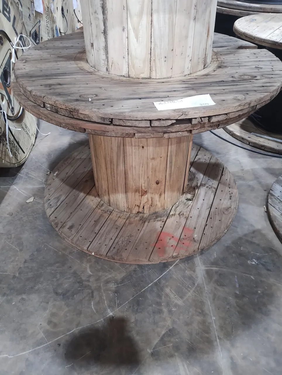Carretel de madeira para decoração