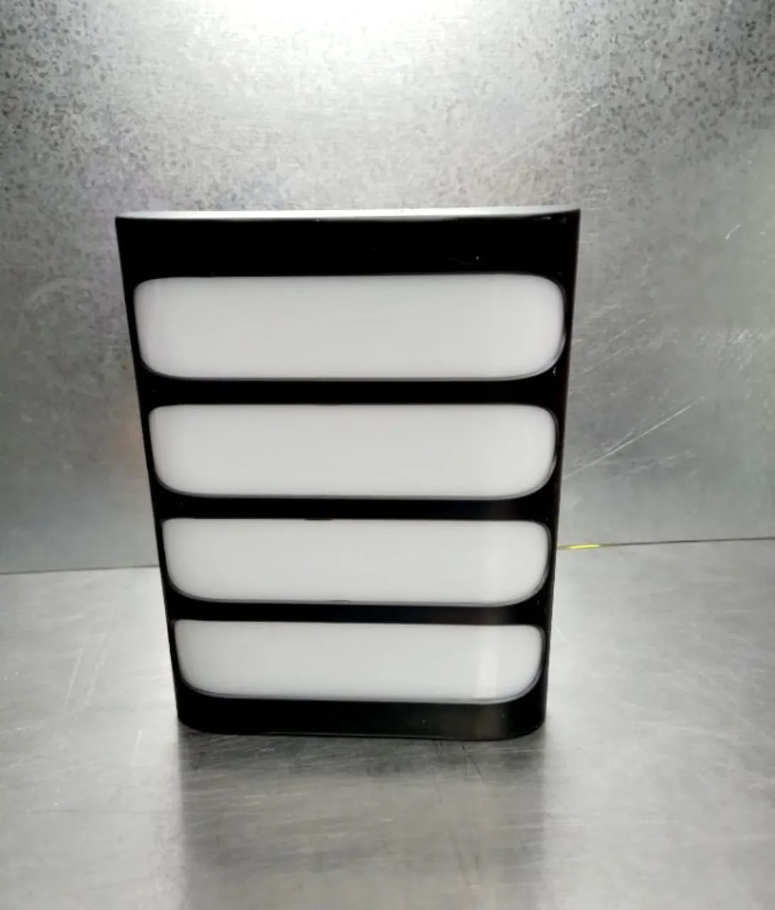 02 Arandelas Zebra Led 20x16cm  - Foto 2
