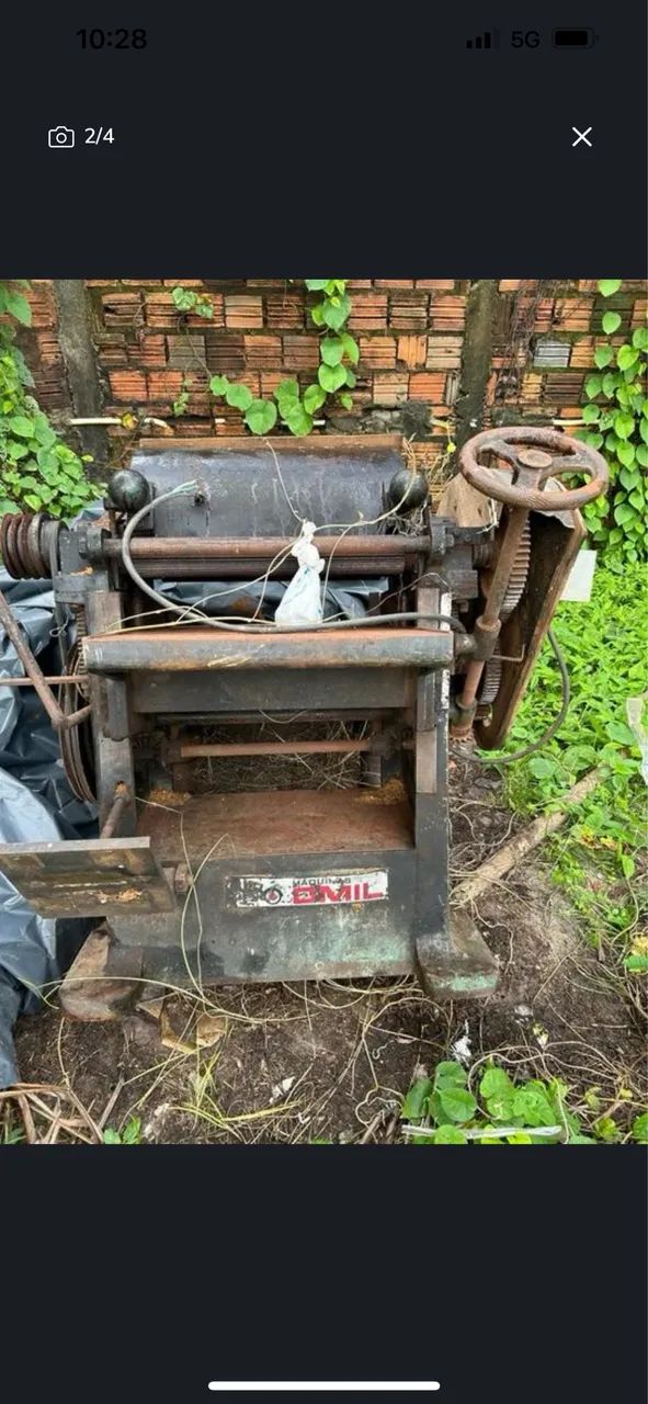 Máquina para marcenaria