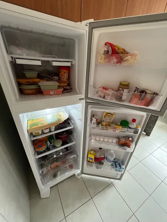 Geladeira Electrolux 6 meses de uso - Foto 2