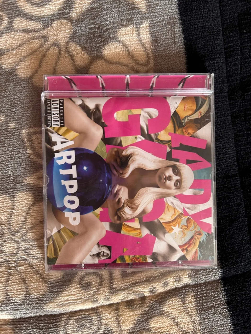 Cds Lady Gaga Art pop e chromatica em bom estado