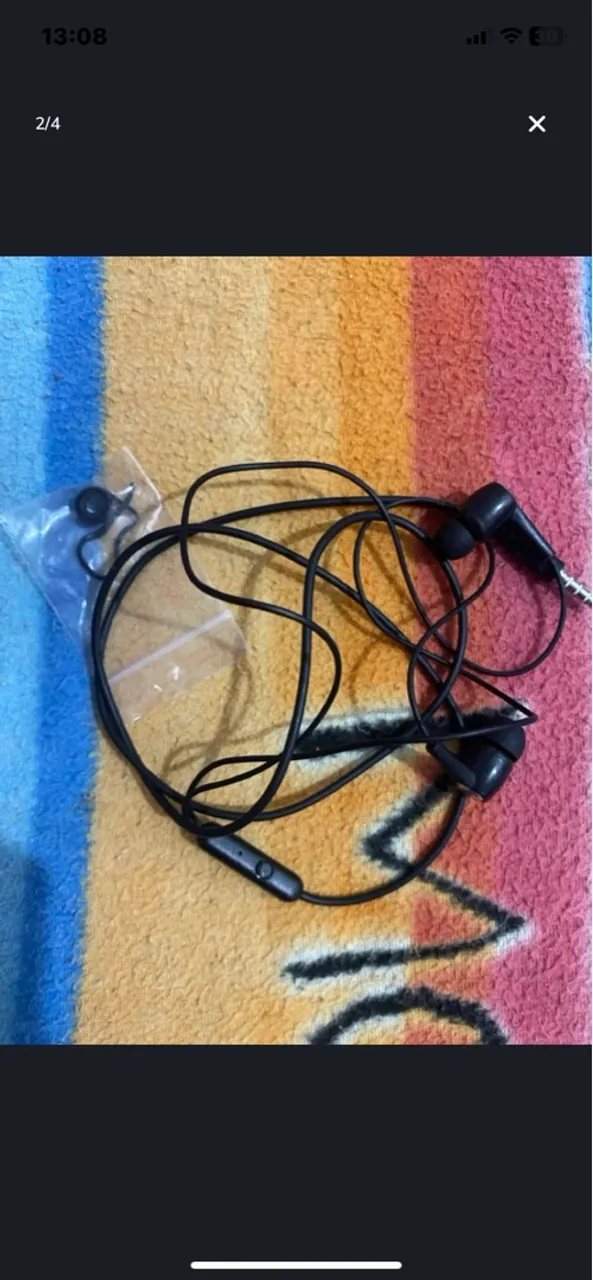 Fone de ouvido intra-auricular preto