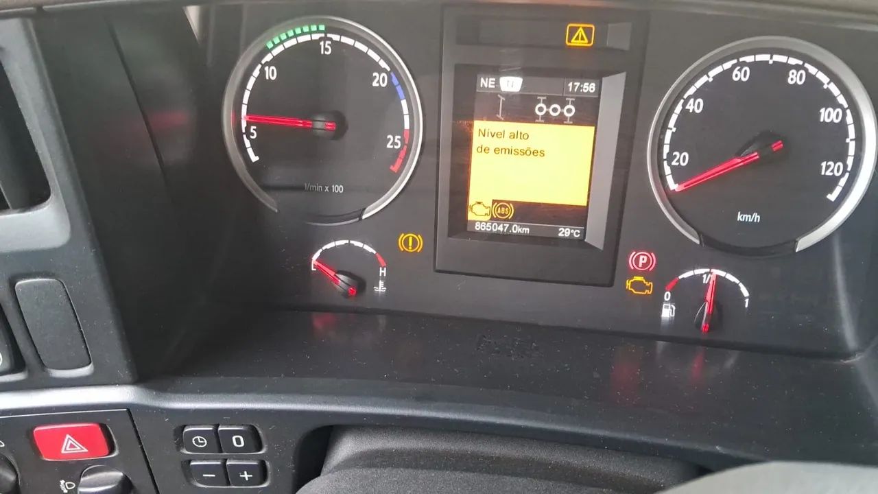 Caminhão Scania R440A 6x4 - Foto 7