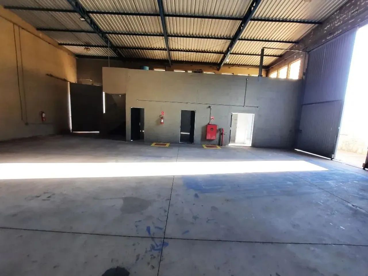 Salão para alugar, 245 m² por R$ 4.216,34/mês - Conjunto Habitacional Francisco de Cillo ( - Foto 5