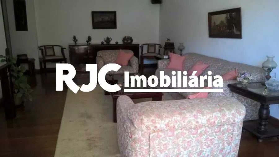 Casa de 540 metros quadrados no bairro Jardim Botânico com 5 quartos - Foto 2