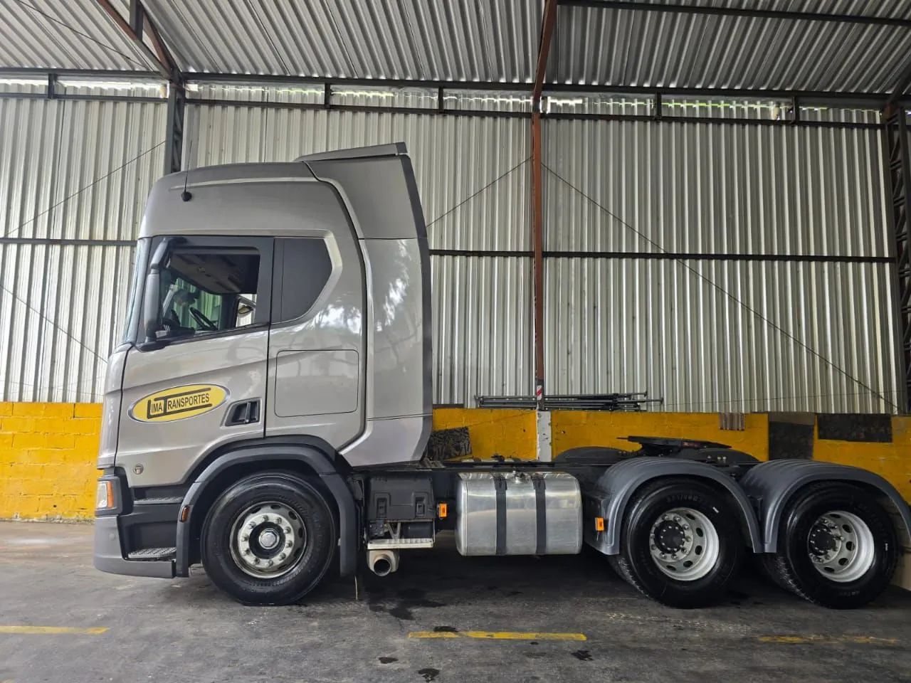 Cavalo traçado Scania 2021 - Foto 2