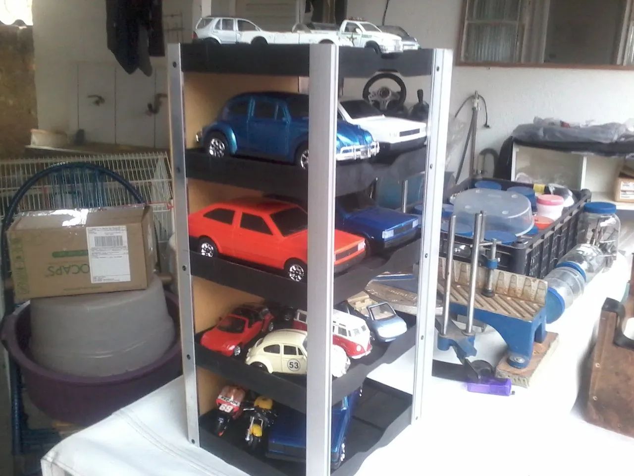 Expositor para miniaturas de carros e motos. - Foto 5